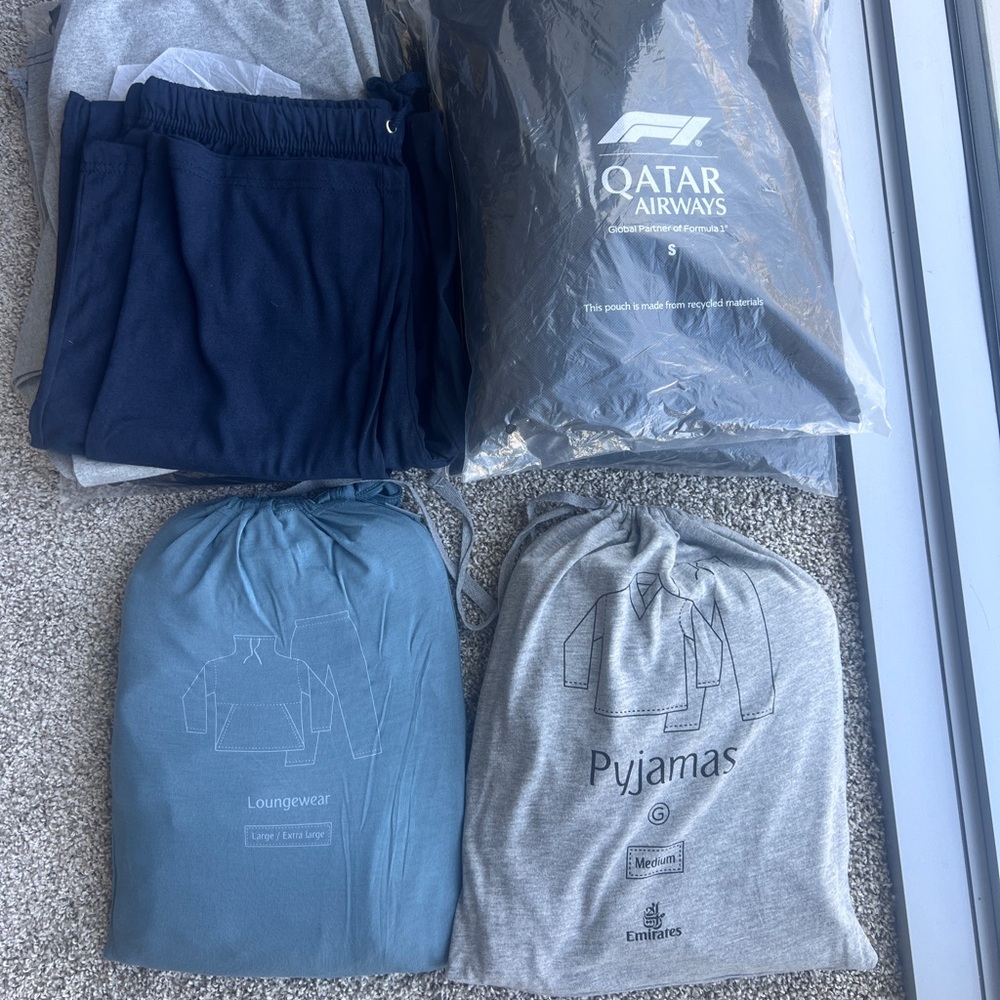 Qatar and Emirates First and Business Class Pijamas
